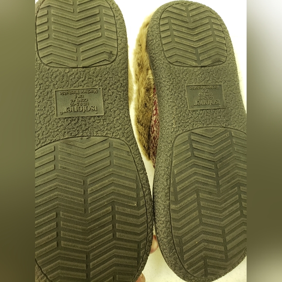 Isotoner ladies slippers. New with fur trim. Excellent condition. Size 9.5/10 - Picture 3 of 5